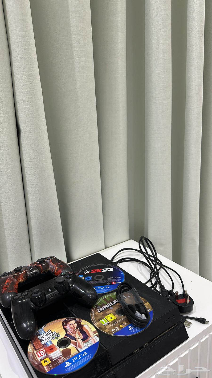 للبيع بلاستيشن فور المنطقه الطائف64530107041154110