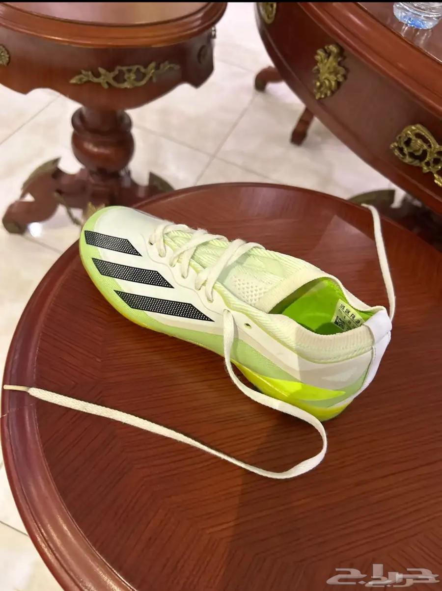 جزمه ايداداس نظيفه جدا استخدام مره وحده64529533983618112