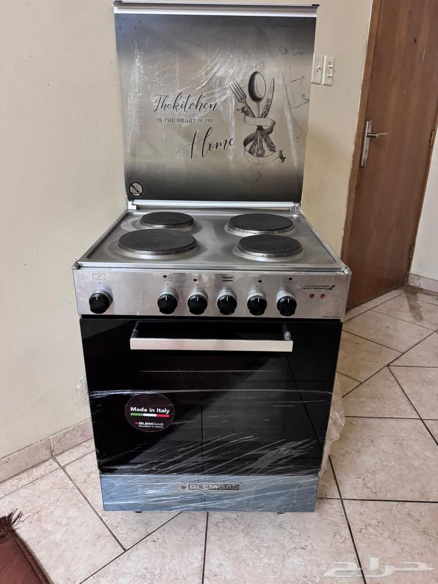 فرن شبه جديد كهربائي. إيطالي64528836924162110