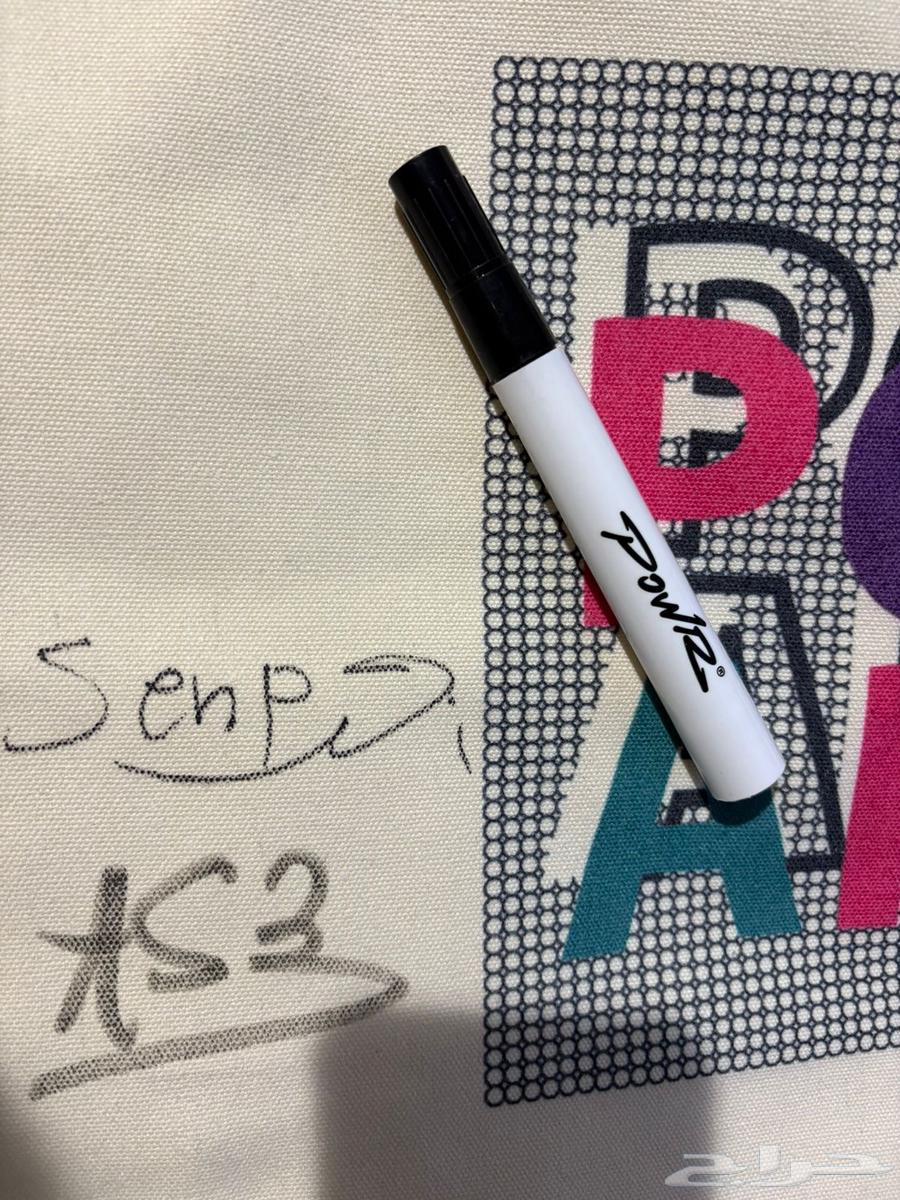 توت باقز حقائب يد عليها توقيعات اغلب أعضاء فالكونز بندريتا64528294975234111