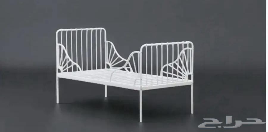 Extendable IKEA bed, my brother's new one, used gently64527955962625110