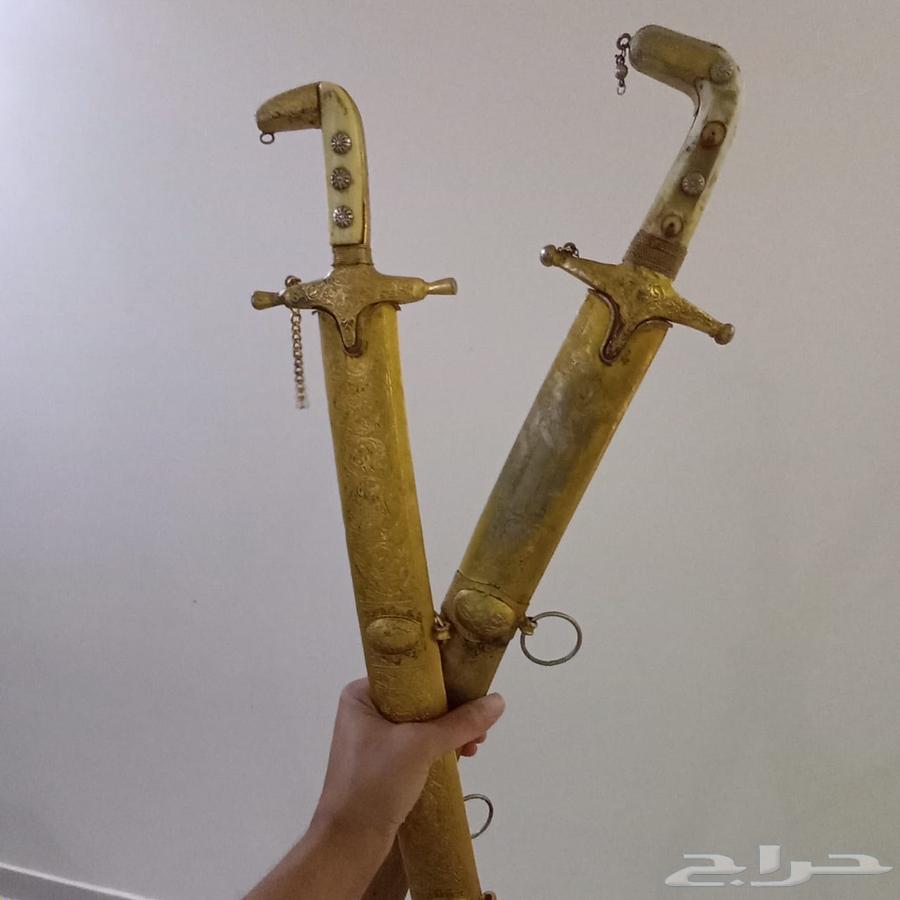 سيوف اثريه لها اكثر من 40 عام نجديه64534212302850112