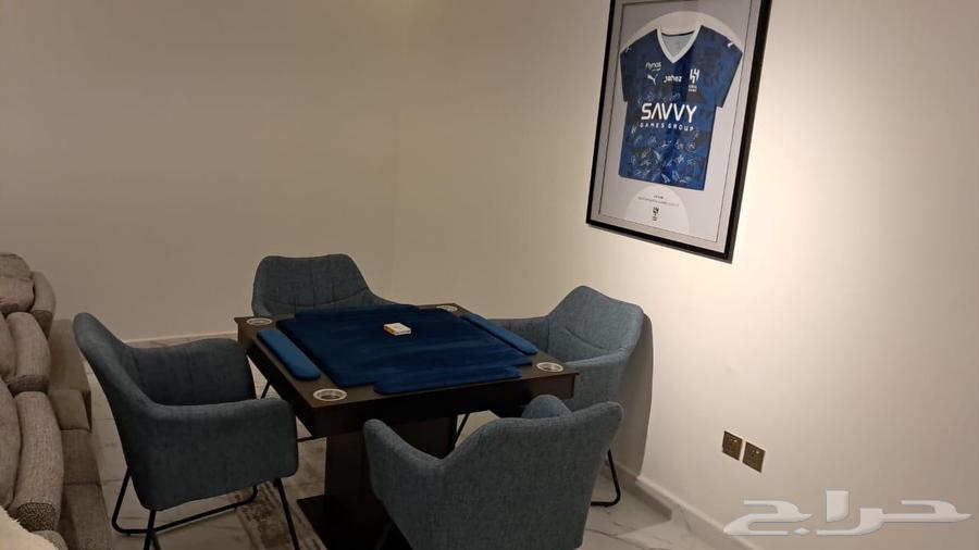 طاولة بلوت ملكية مع كراسي توصيل فوري اليوم64532014553475112