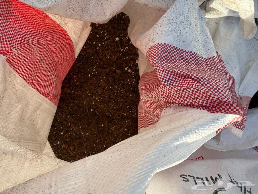 تربة زراعية مخلوطة موفرة للمال والجهد64527123055361112