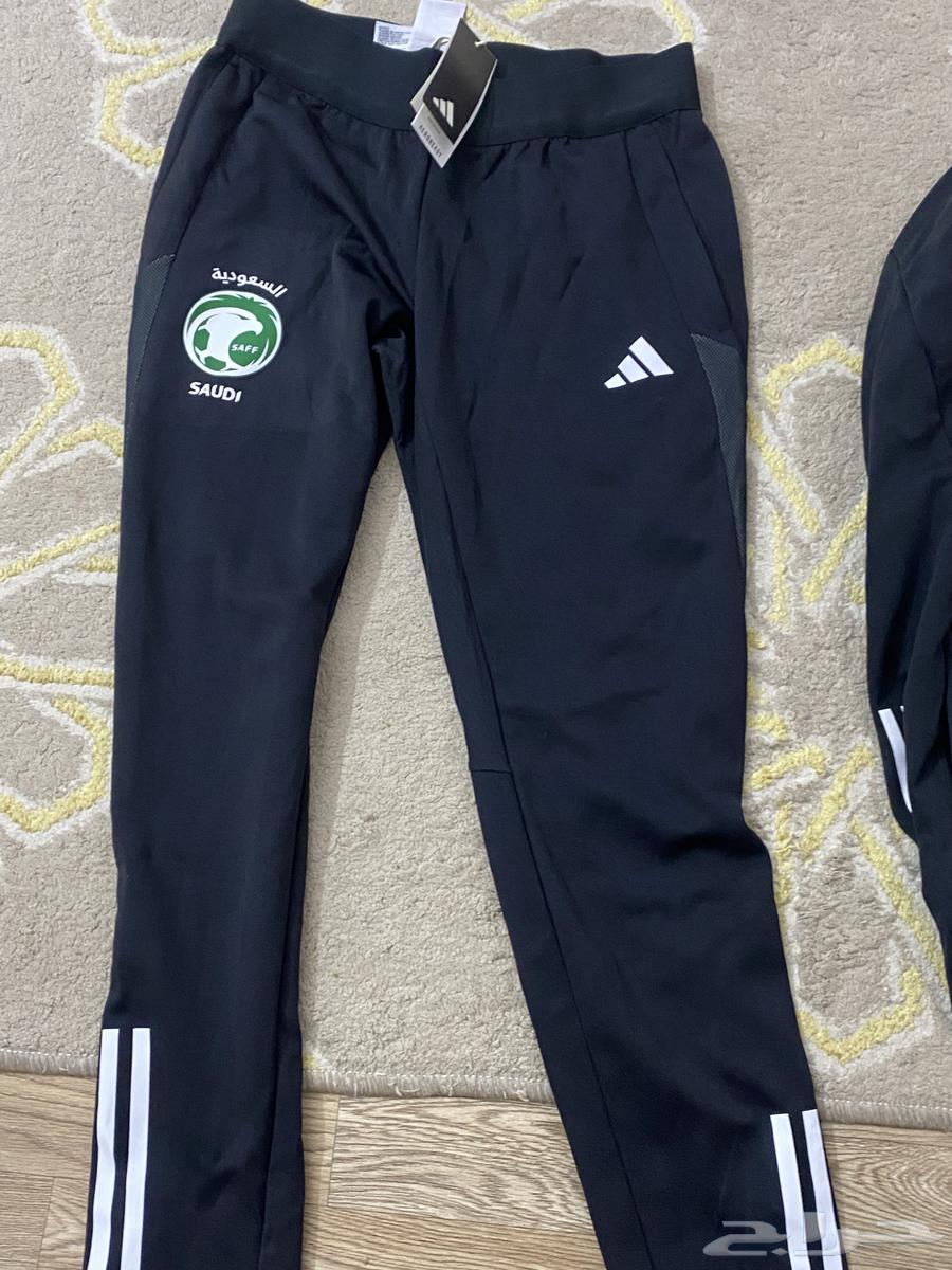 طقم المنتخب السعودي64533606391810111