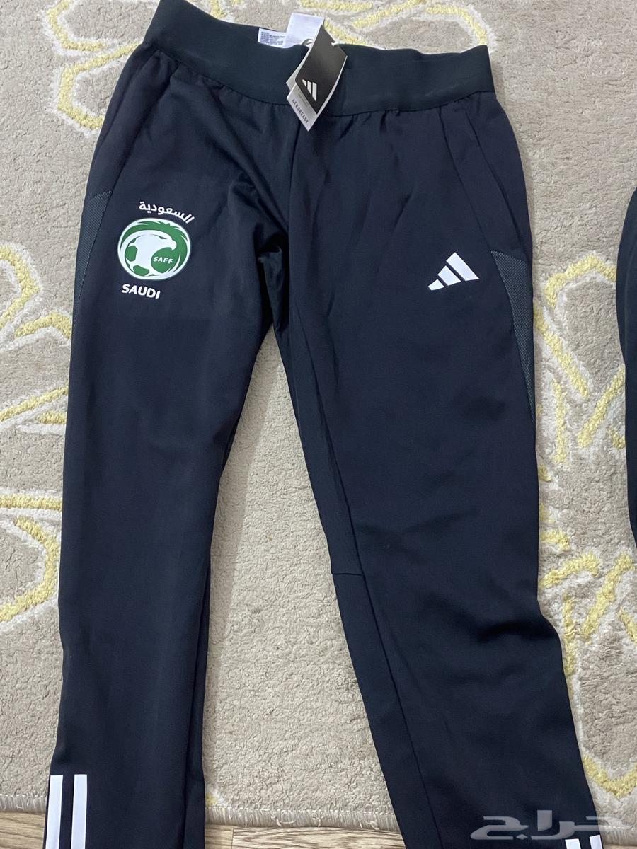 طقم المنتخب السعودي64533606391810113