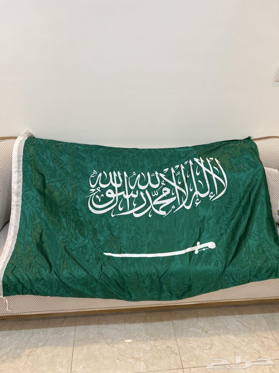 علم وسط للبيع المستعجل64531082563074110