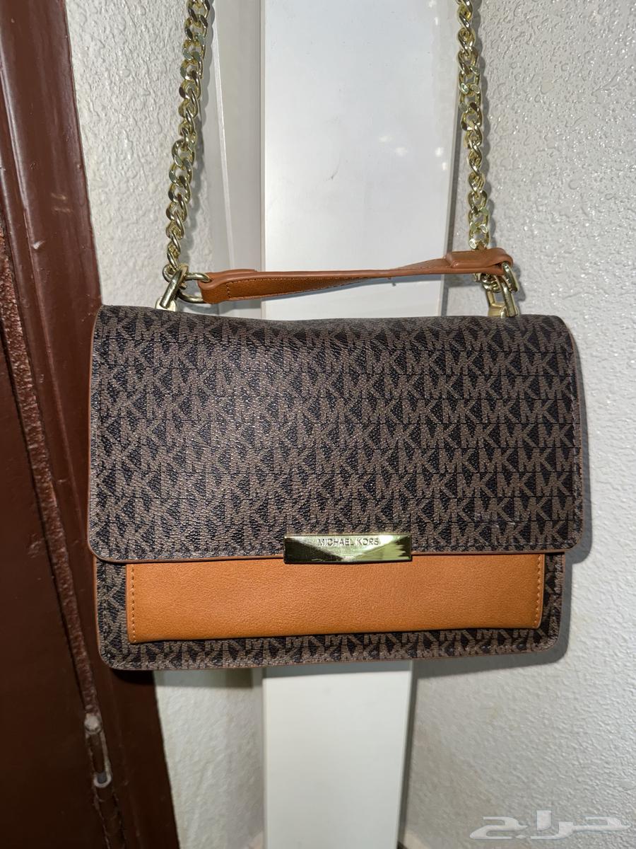 شنطة نساء ( مايكل استخدام نظيف جدا64527390243073110