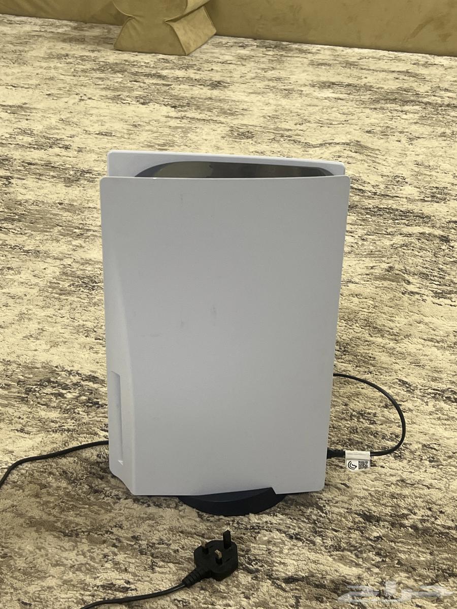 سوني 5 للبيع مع شريط قراند ويد قير مغناطيسي وكرتون64534472928385110