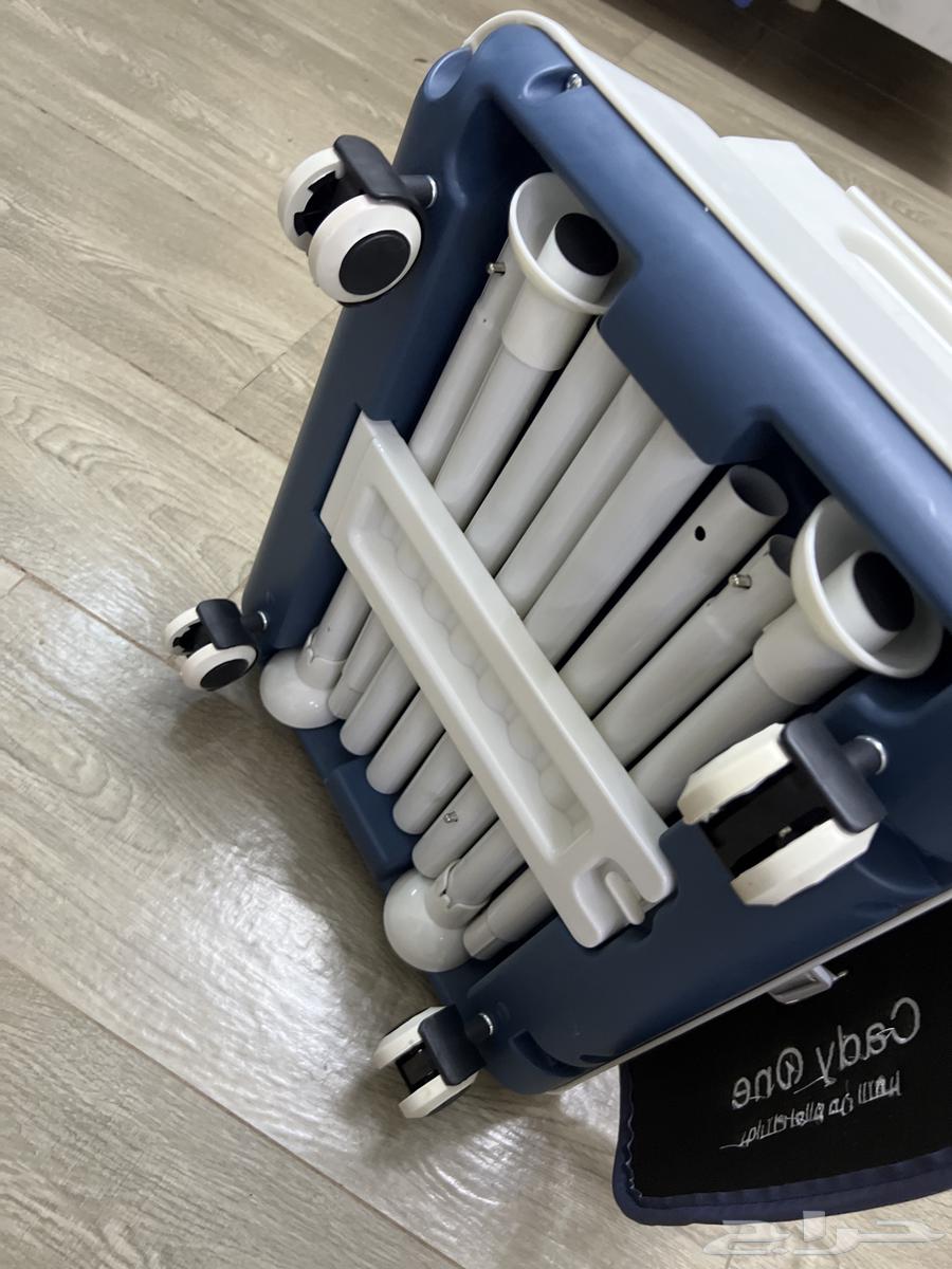 كرسي مع طاولة اكل للاطفال64533161979778113