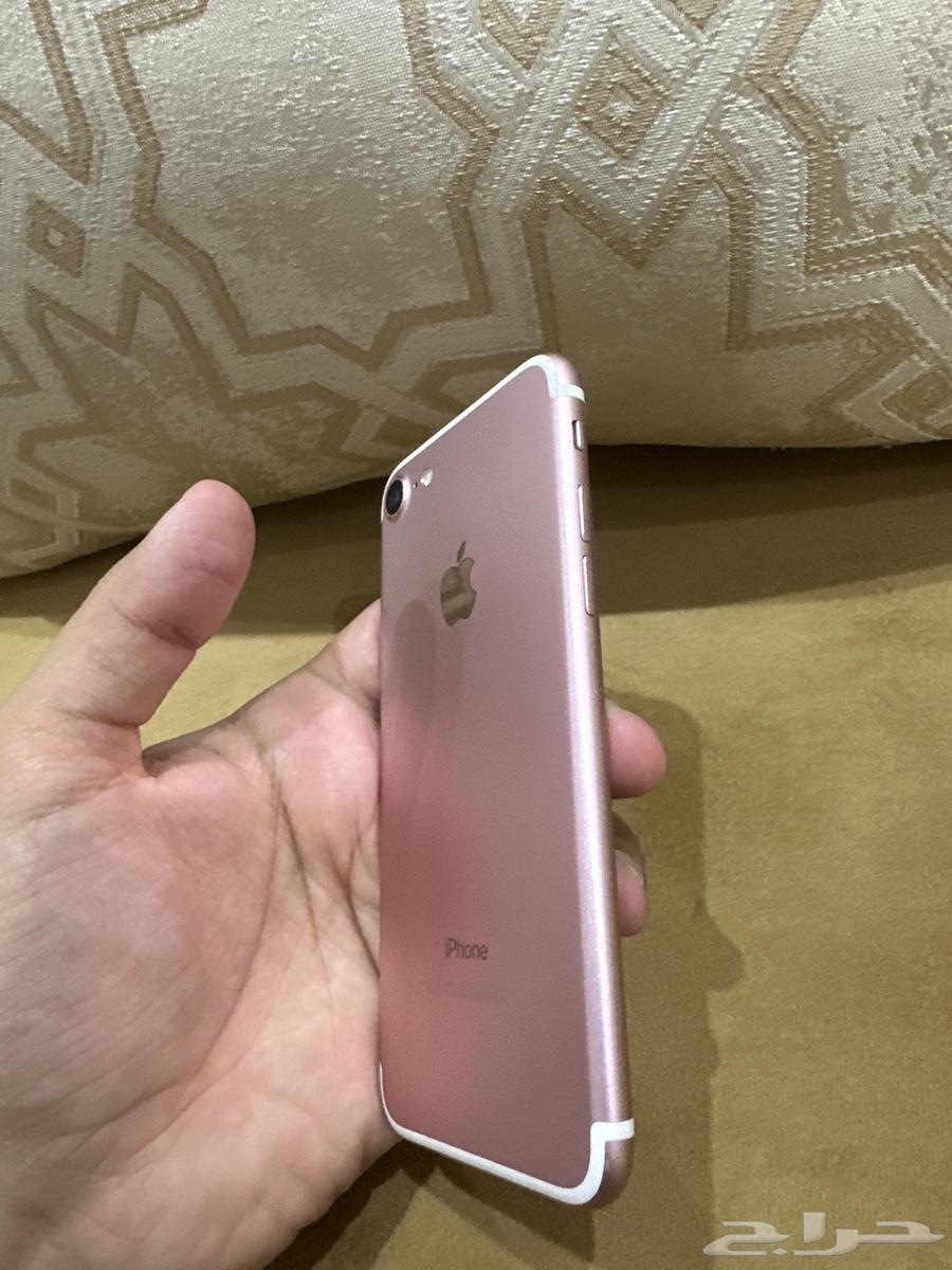 Let me show you the iPhone 764531491132546112