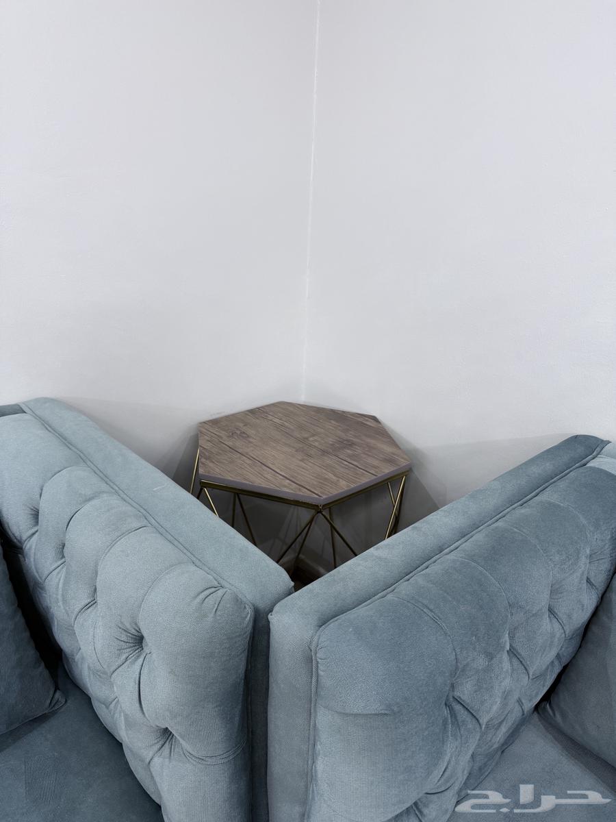 Sofas and tables64533634659843113