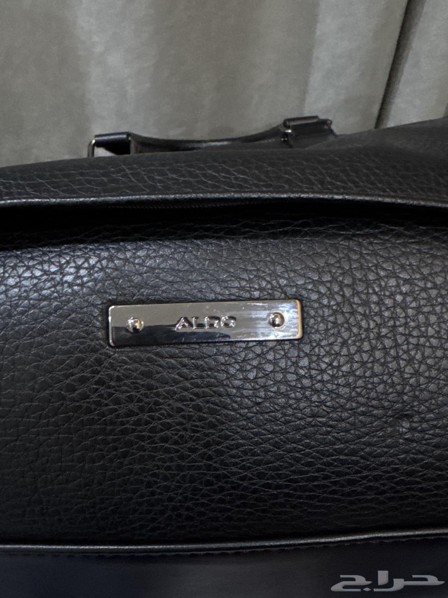 شنطه ماركه اخذته من الأندلس مول له شهر معي64530585822722112