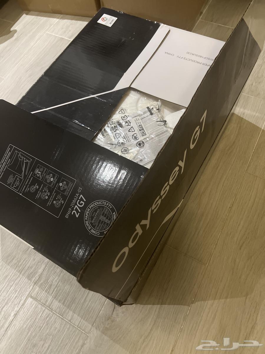 Samsung 27 G7 Gaming monitor with box, used lightly64530783756545110