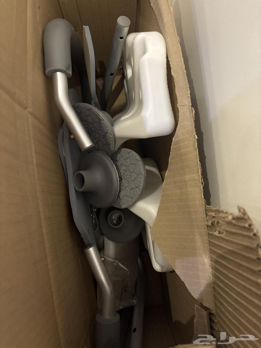 Easy-to-use bathroom chair64529278364290111