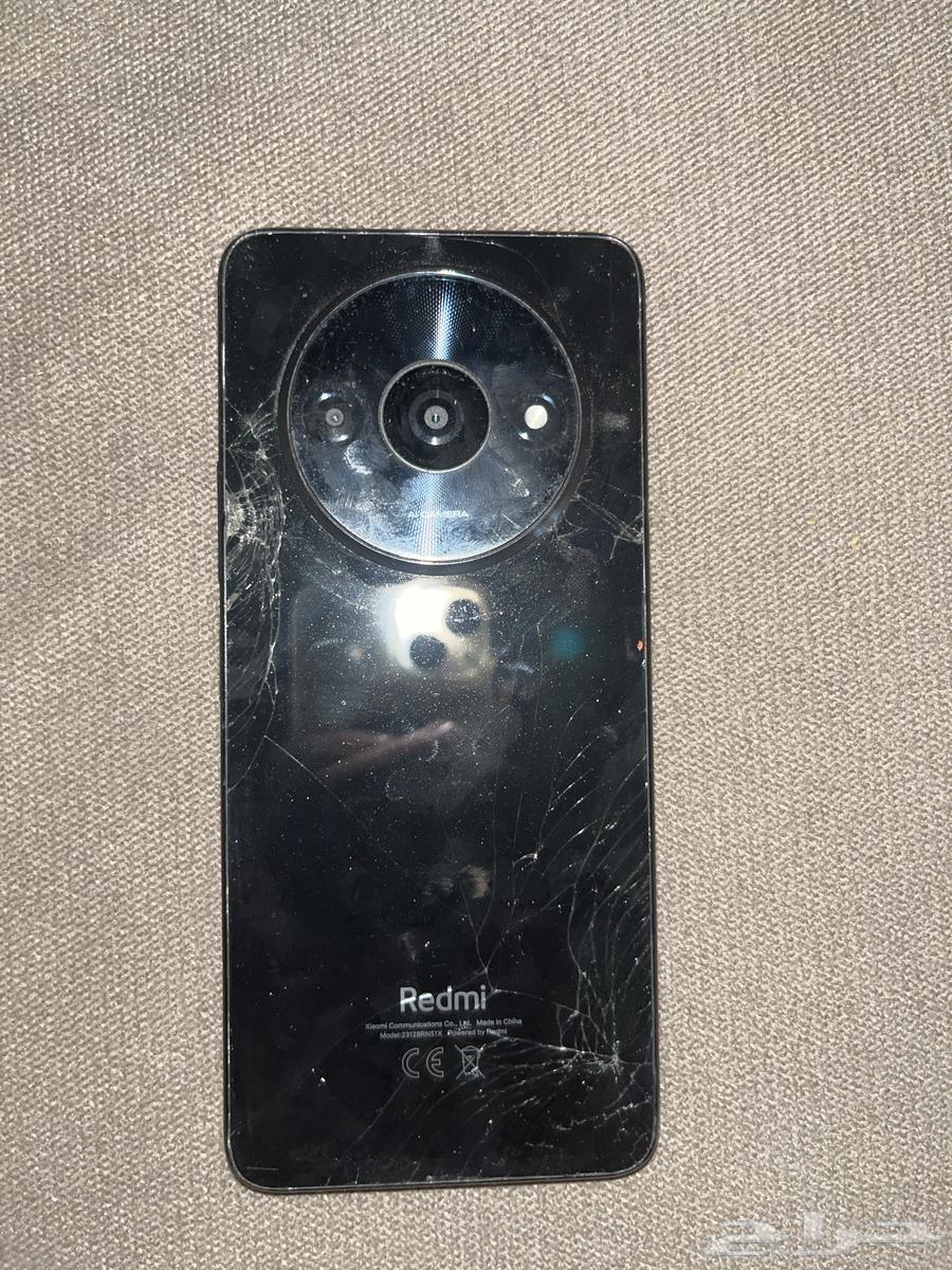 Phone for sale, broken from the back, works from the front64532381787777110