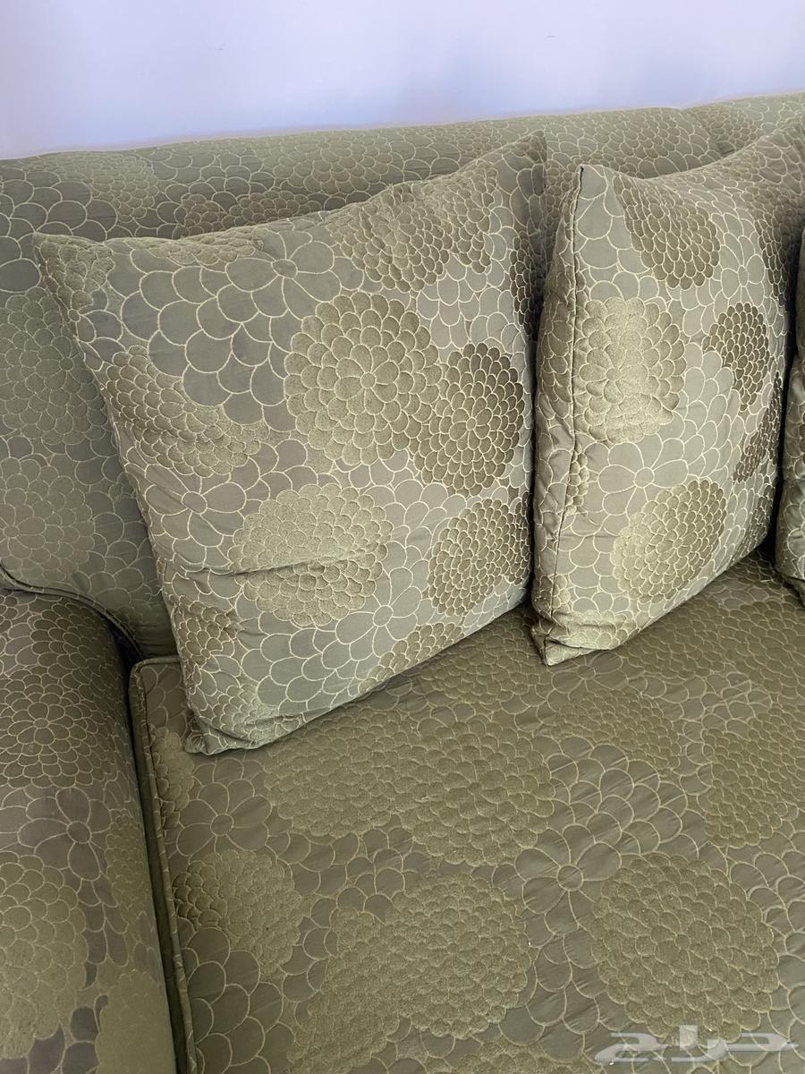 كنب اخضر من الروائع بالخبر 400 ريال كلهم64530023070593112