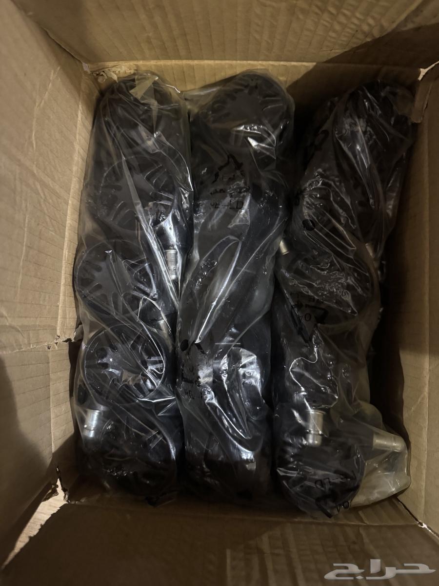 كرسي قيمينق نظيف مع 30 قطعة غيار64531788145666112