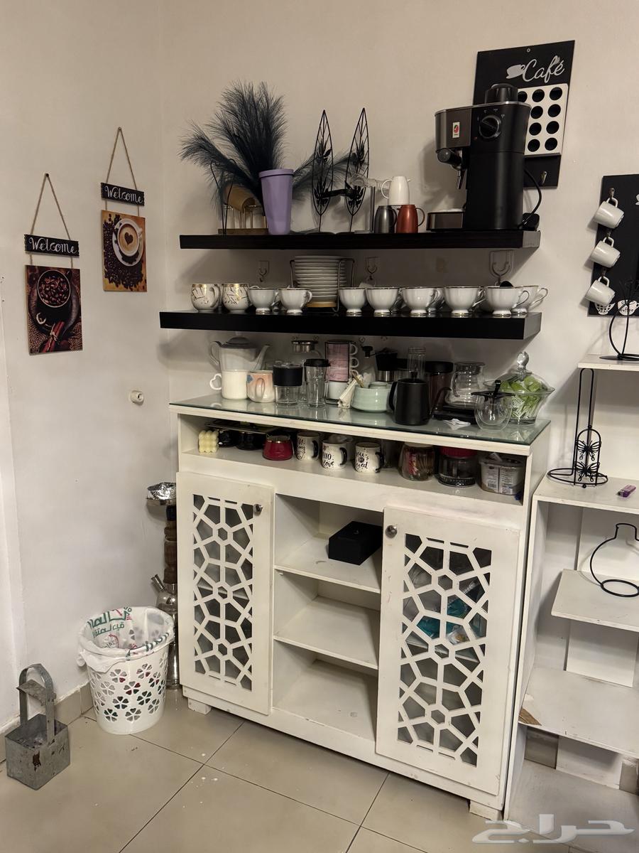 ركن قهوة كامل نظيف مثل ماتشوفون64534705242497110
