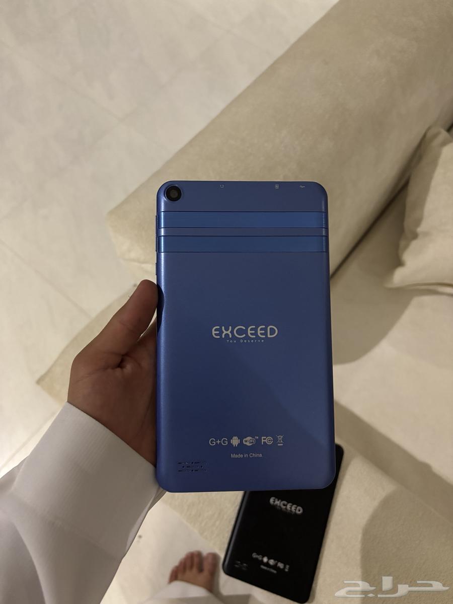 For sale two children's phones, one with broken screen and the other in good condition64531802369283110