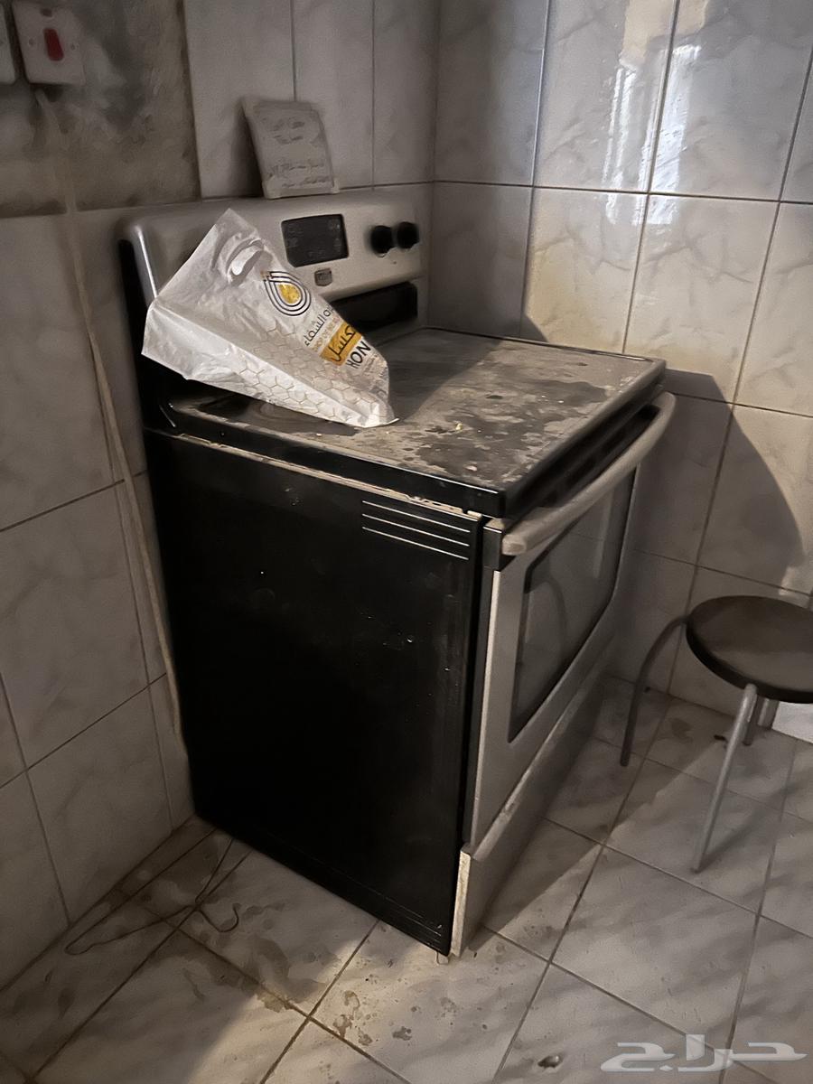 طاولة تلفاز و خردة و سكراب64527123076353111