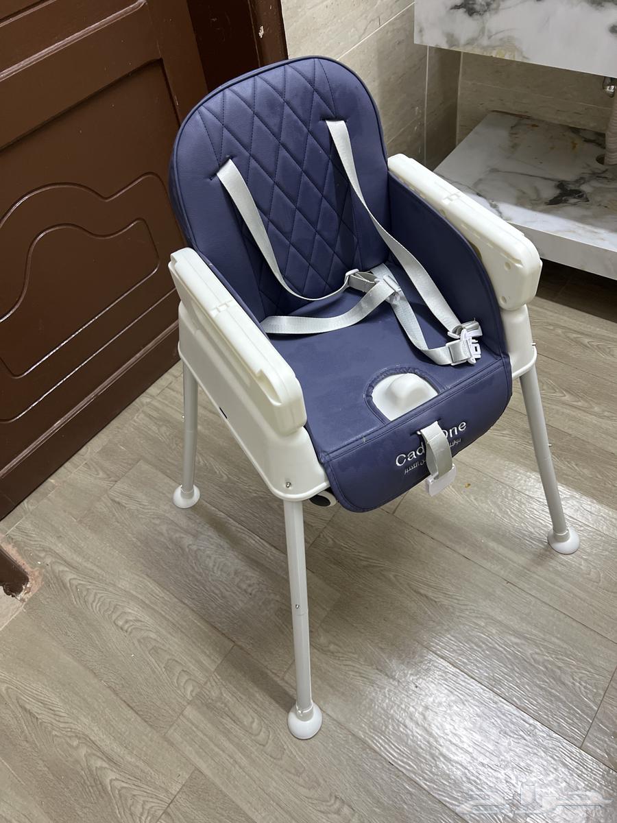 كرسي مع طاولة اكل للاطفال64533161979778114