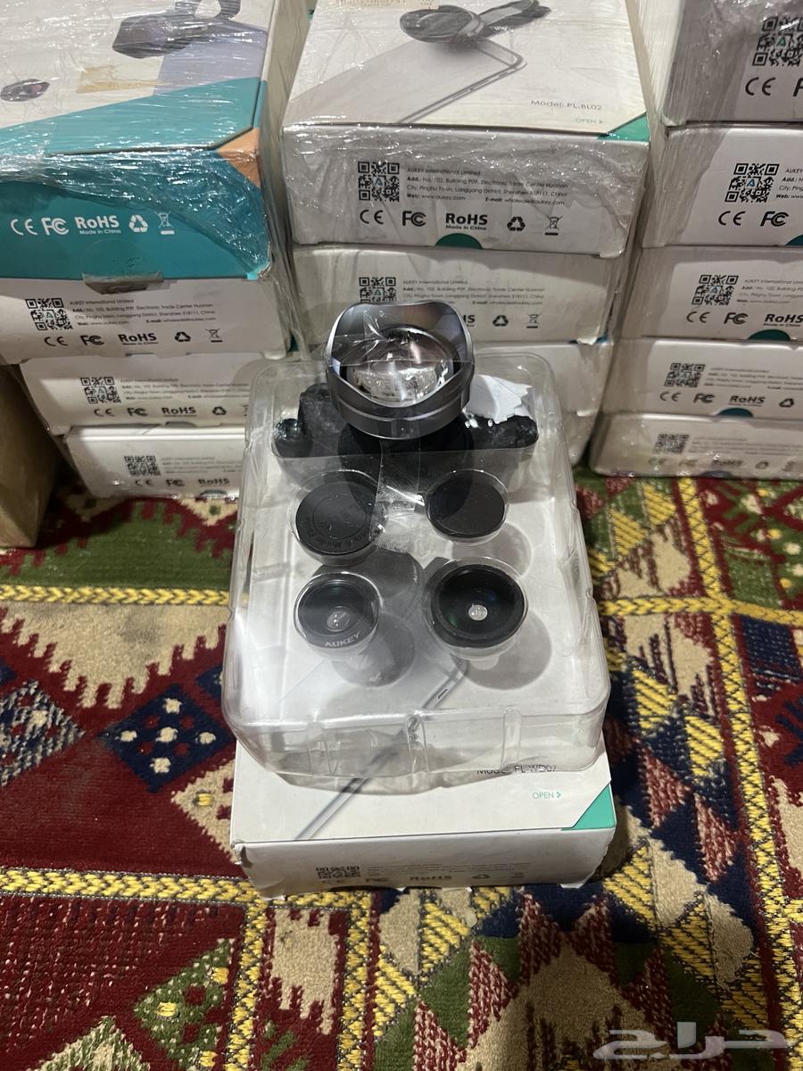 Mobile Zoom Cameras That Attach to Phones, Images Show Shape and Size64535069747842114