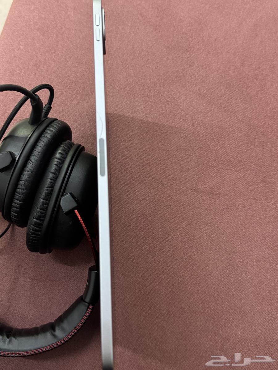 ايباد برو2264533507410434113