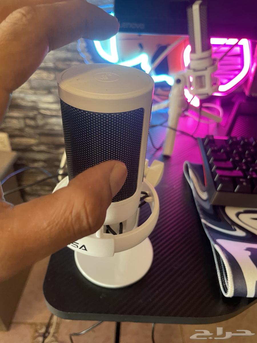 مايك جديد64530854722817111