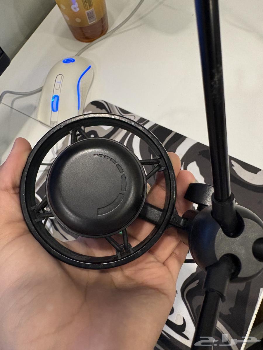 Mike Five's appearance reason for selling didn't match with Xbox but Sony64530599917955114