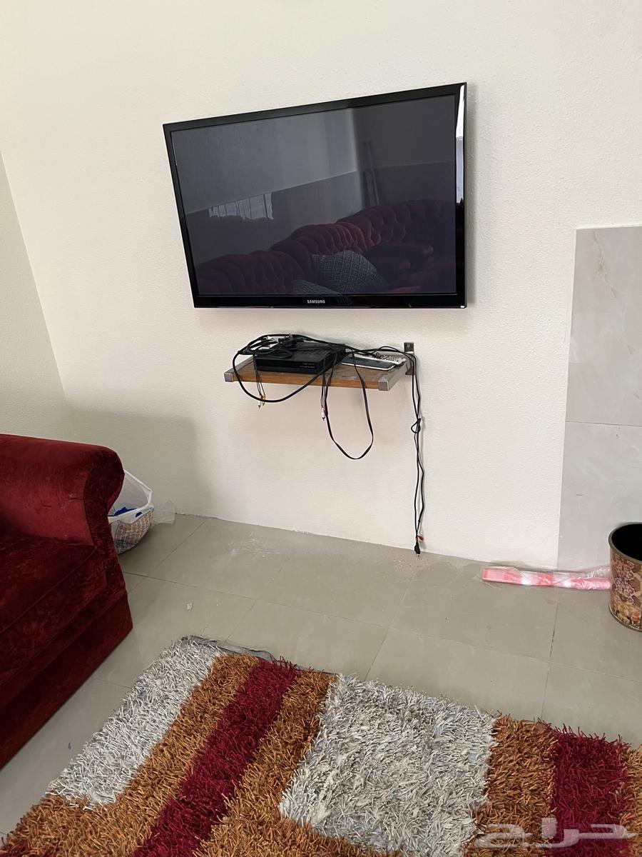 كنب من 6 قطع موصلة كما في الصورة 1000 ريال فقط لاغير64531407078017111