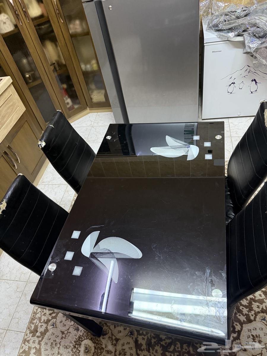 For sale TV cabinet, dining table, three-piece sofa64534293878403113