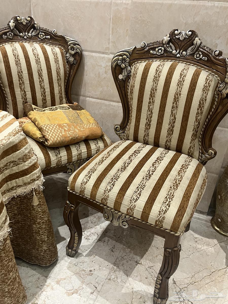 كرسيين وطاولة مدخل64533790154755110