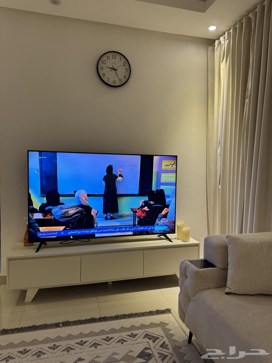 Very clean used furniture set, only one month of use64532762377090112