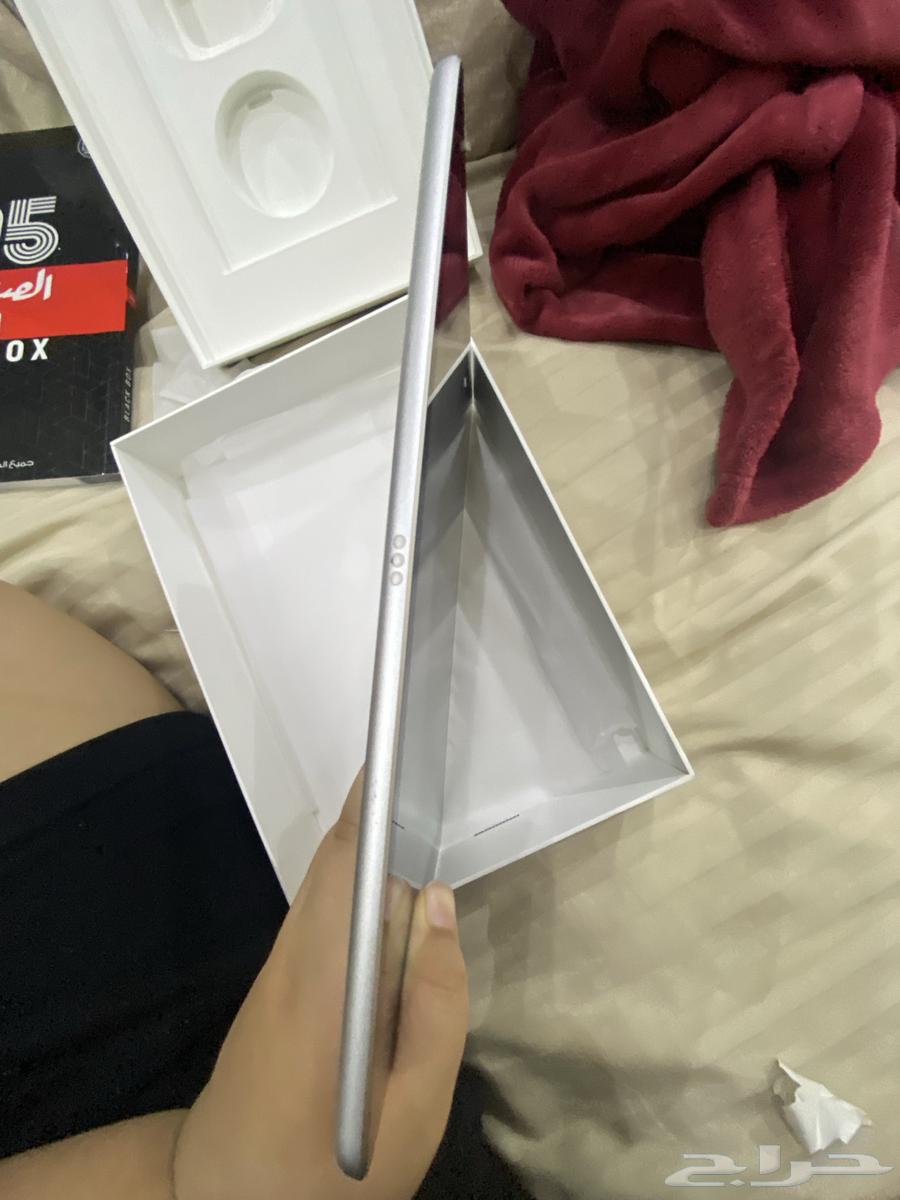 iPad 9th generation broken screen, iPad is clean64532240857345114