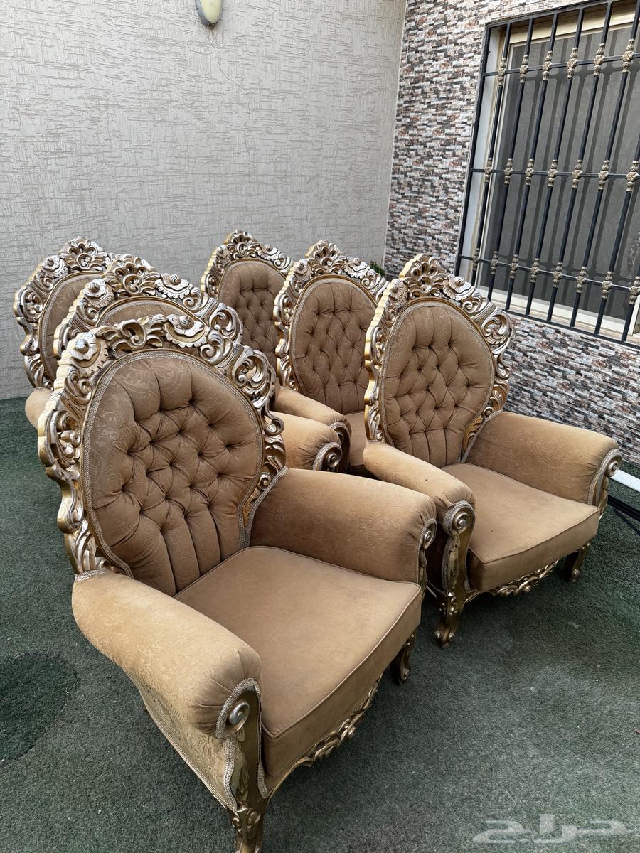 Classic sofa64532395884673111