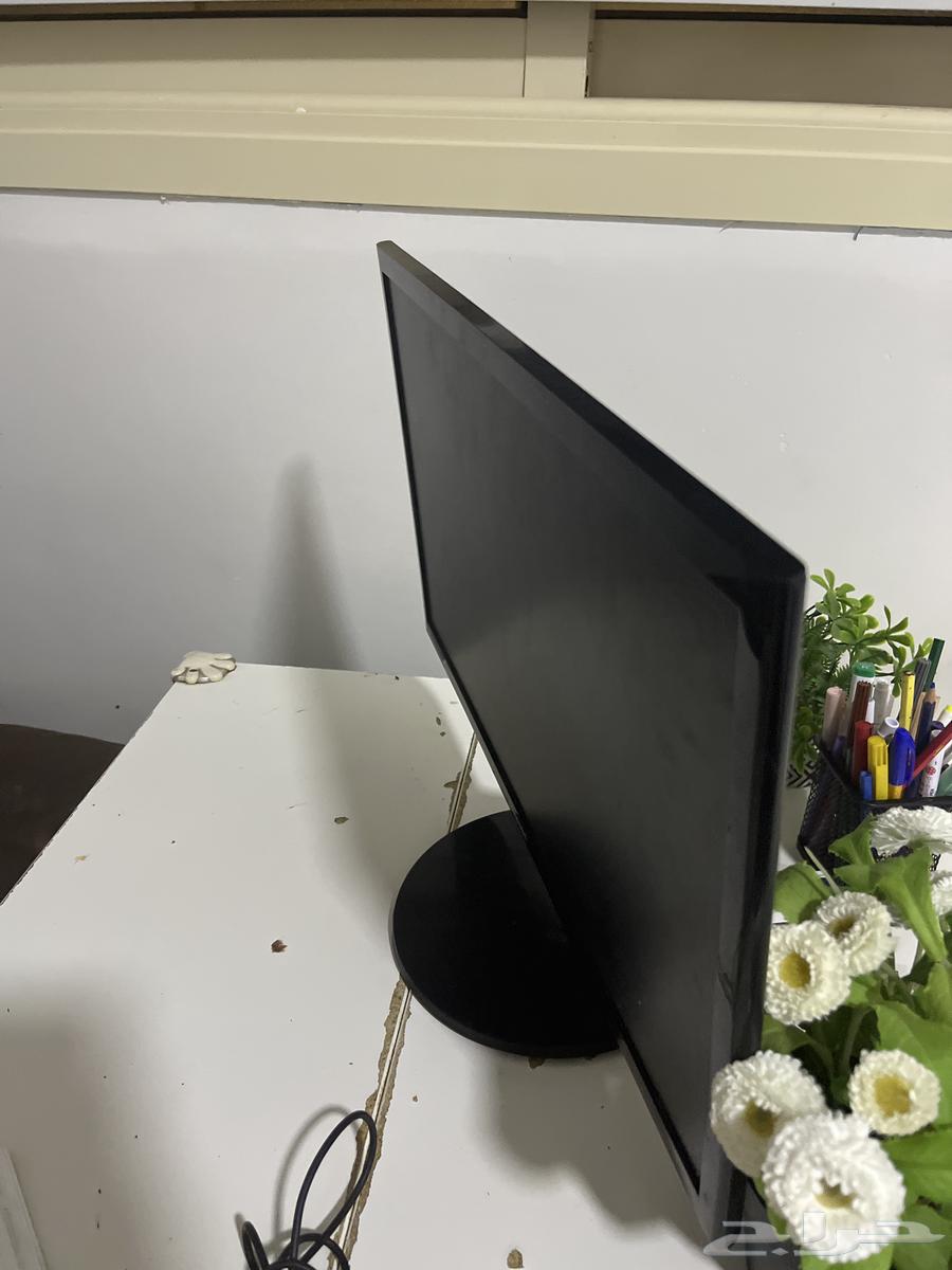 واليد مع اغراضه كامل pc5 سوني للبيع64534155883906111