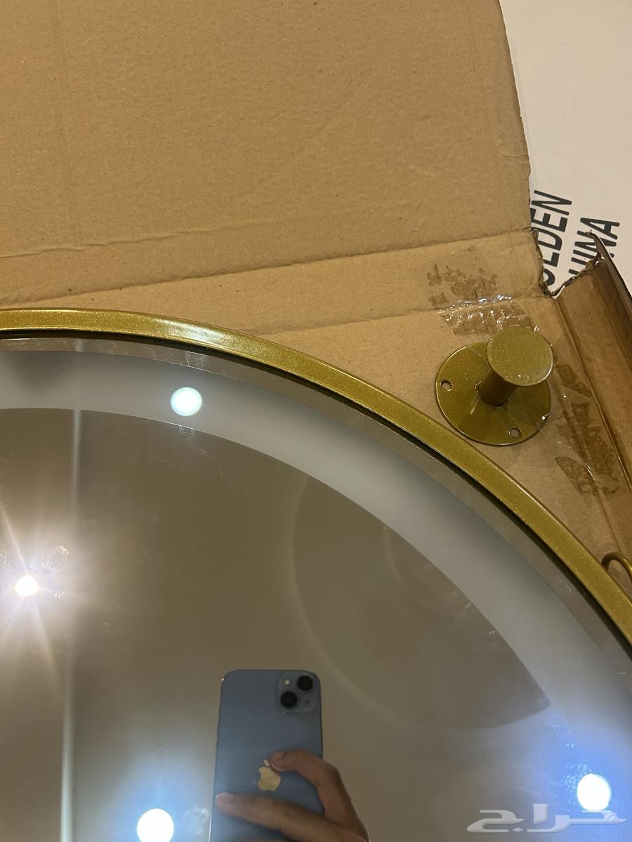 مرآيه بطابع دائري عصري وانيق ب ليد للمداخل او المغاسل64532156356354113