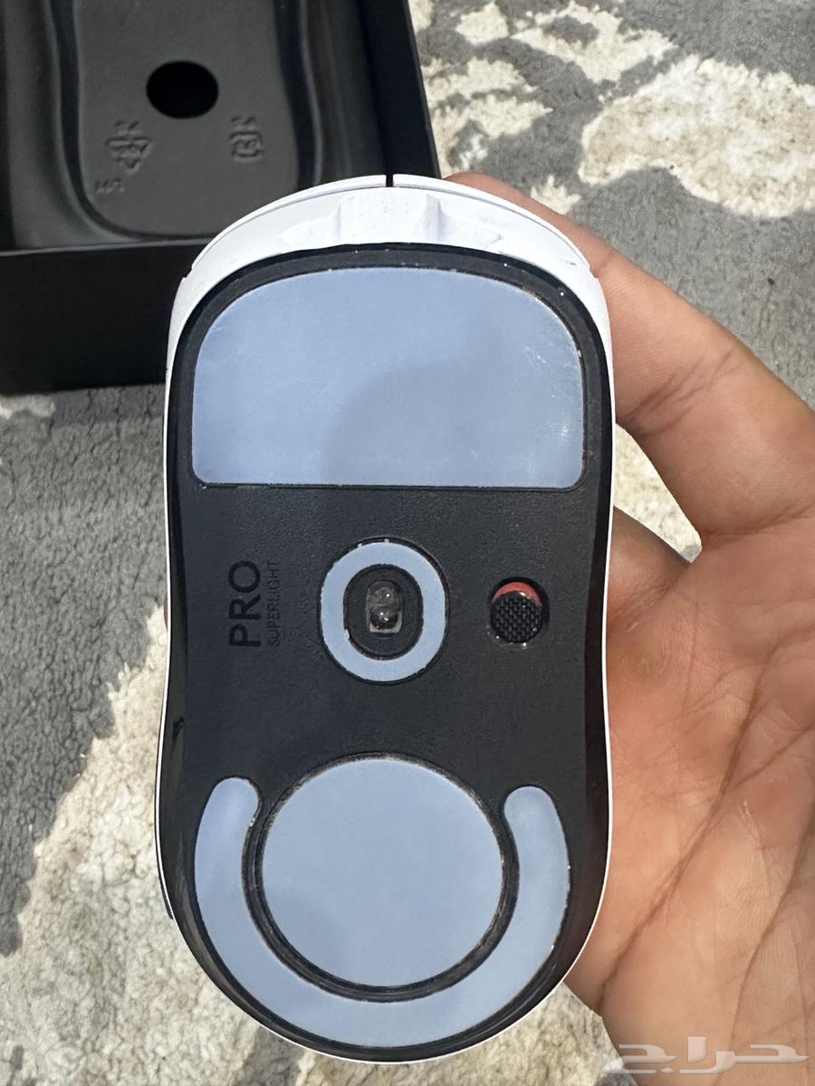 Logitech Super Light Mouse and Red Dragon Keyboard for Sale64534578796930114