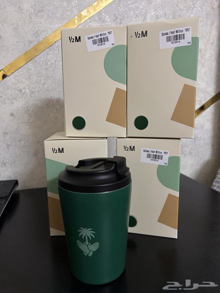 Half a million new cups in cartons, only 2 left64534803177347110