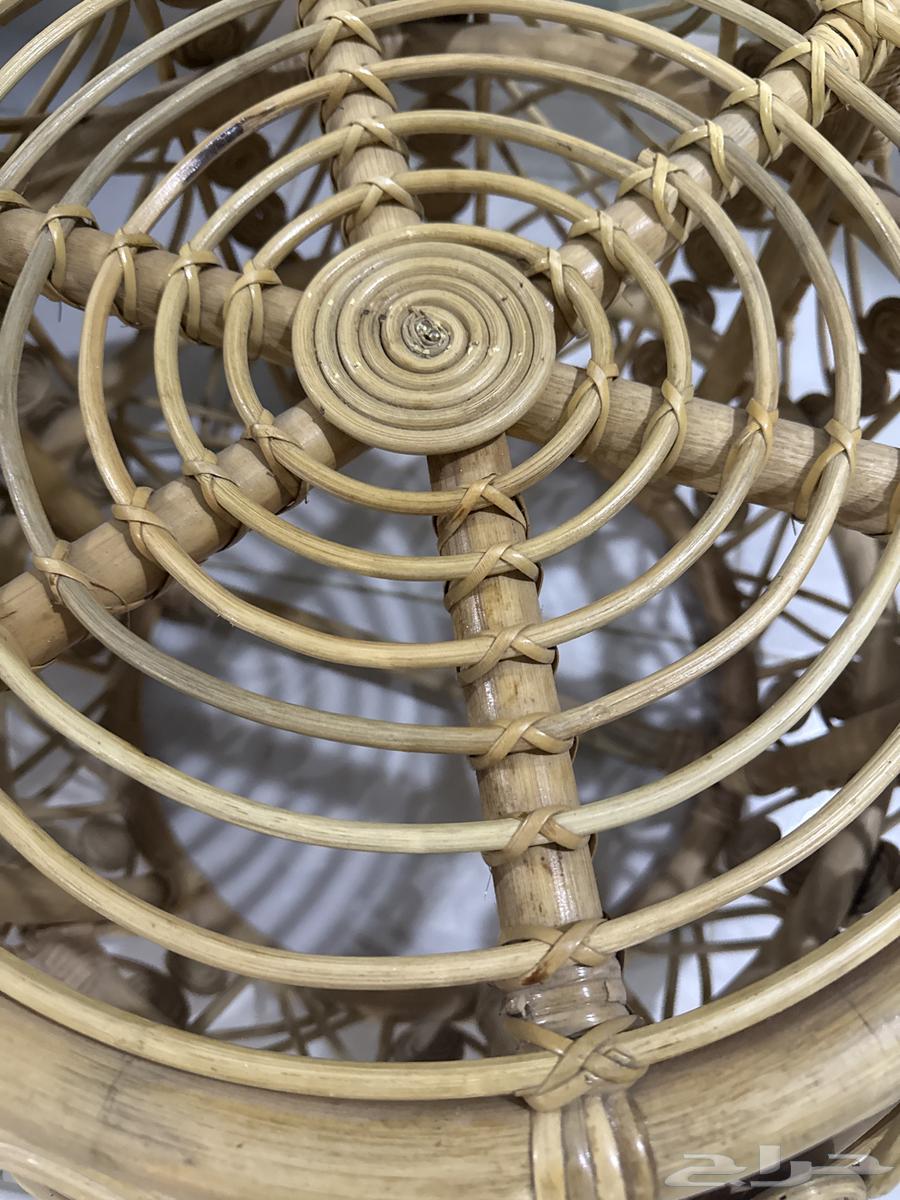 طاولة خشبيه64528921994497112