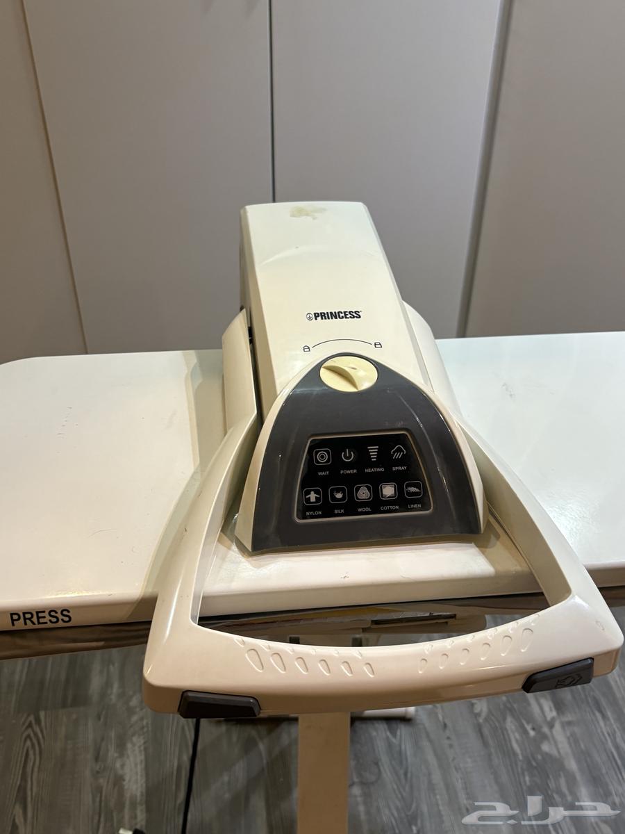 مكواة ملابس نظيف جدا64530275890307111