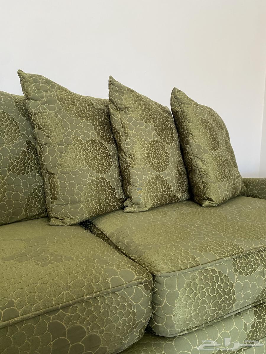 كنب اخضر من الروائع بالخبر 400 ريال كلهم64530023070593110