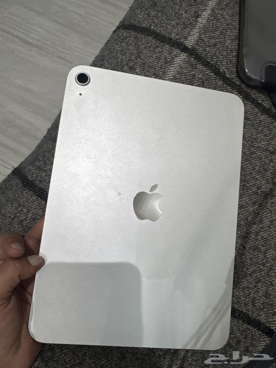 ايباد ابل اير 1664529590997506111