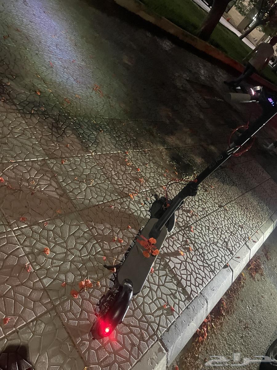 سكوتر كهربائي نضيف64534392435714112
