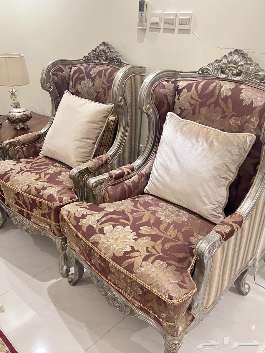 Formal sofa with tables64534775400195113