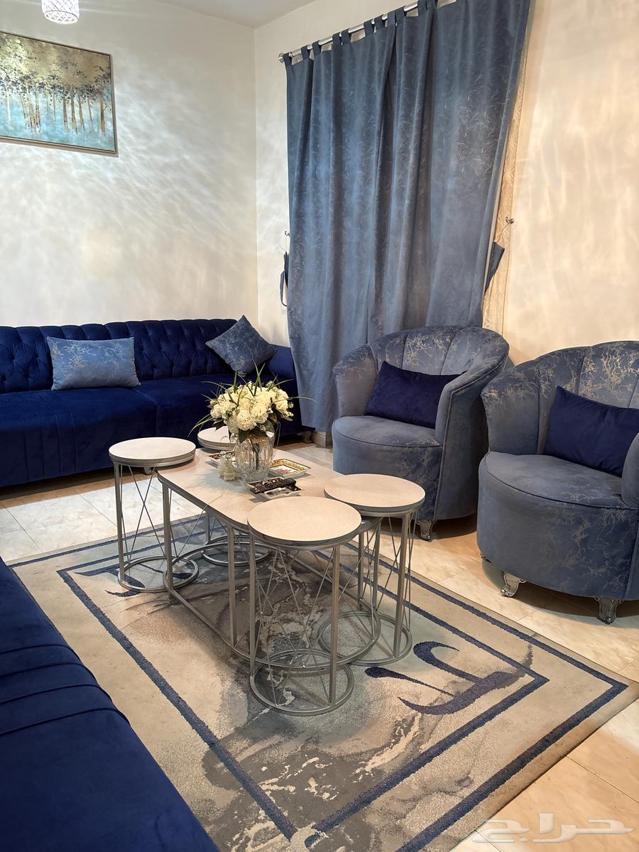 Used sofa in very good condition64531745494913111