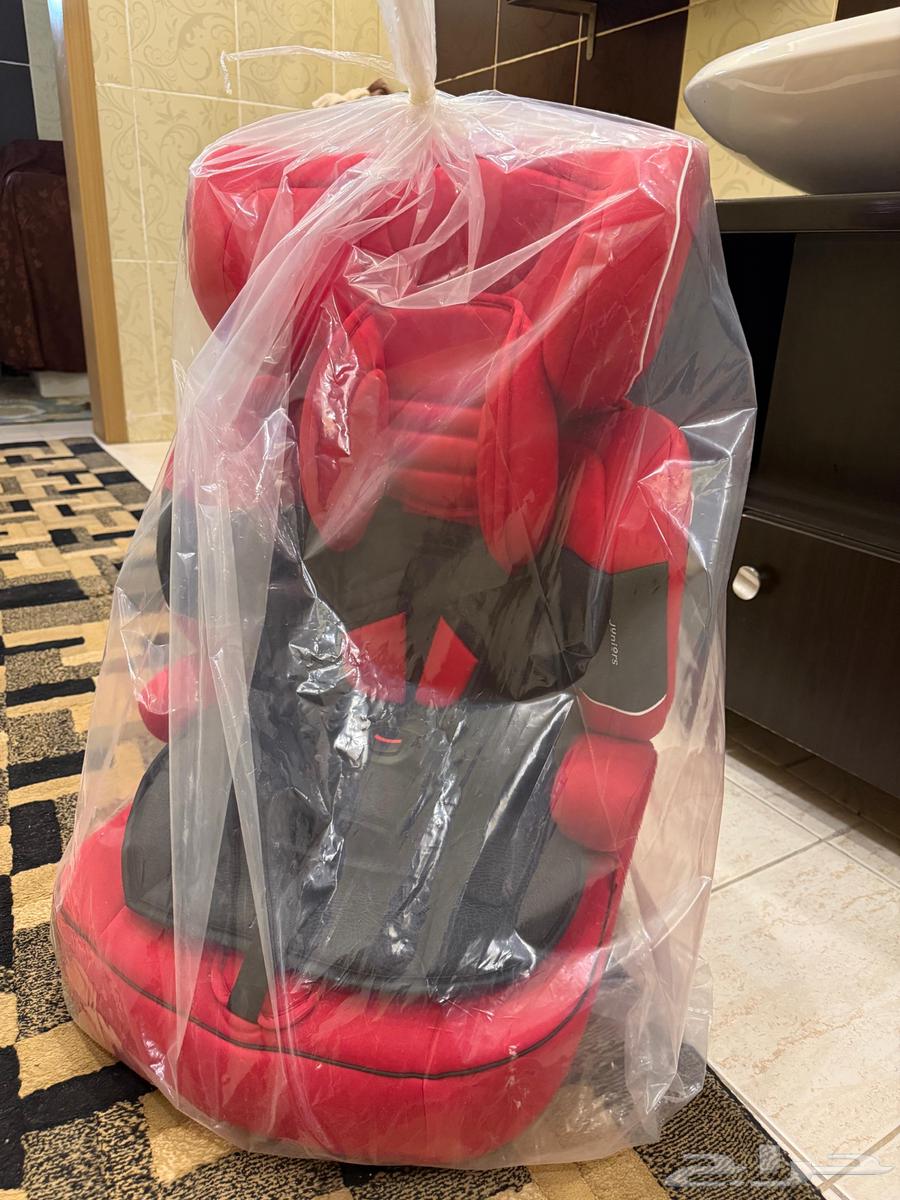 مقعد أطفال للسيارة جديد لم يستخدم64532452165506110