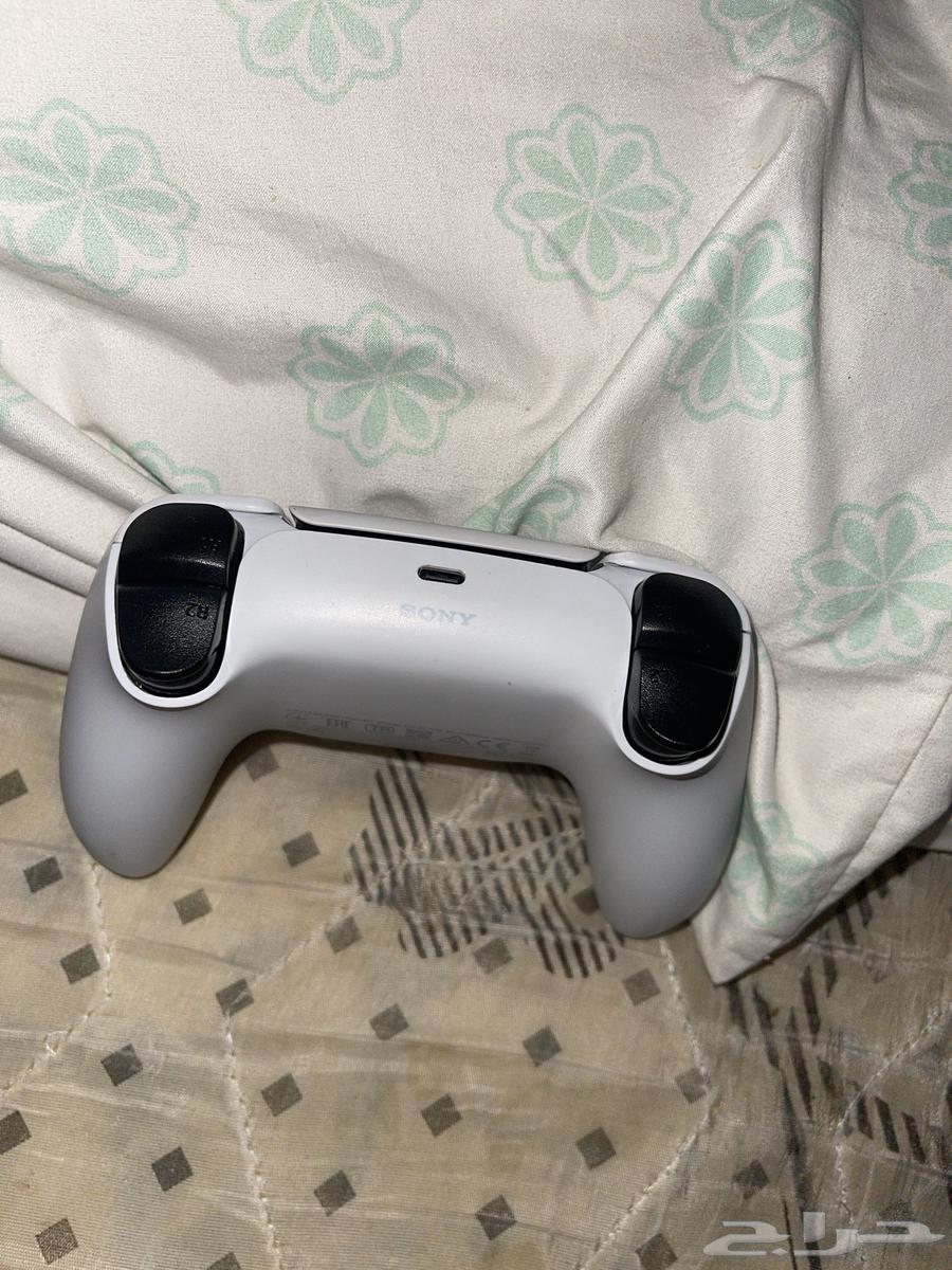 للبيع يد سوني فايف جديده مافي اي مشكله64528753185795111