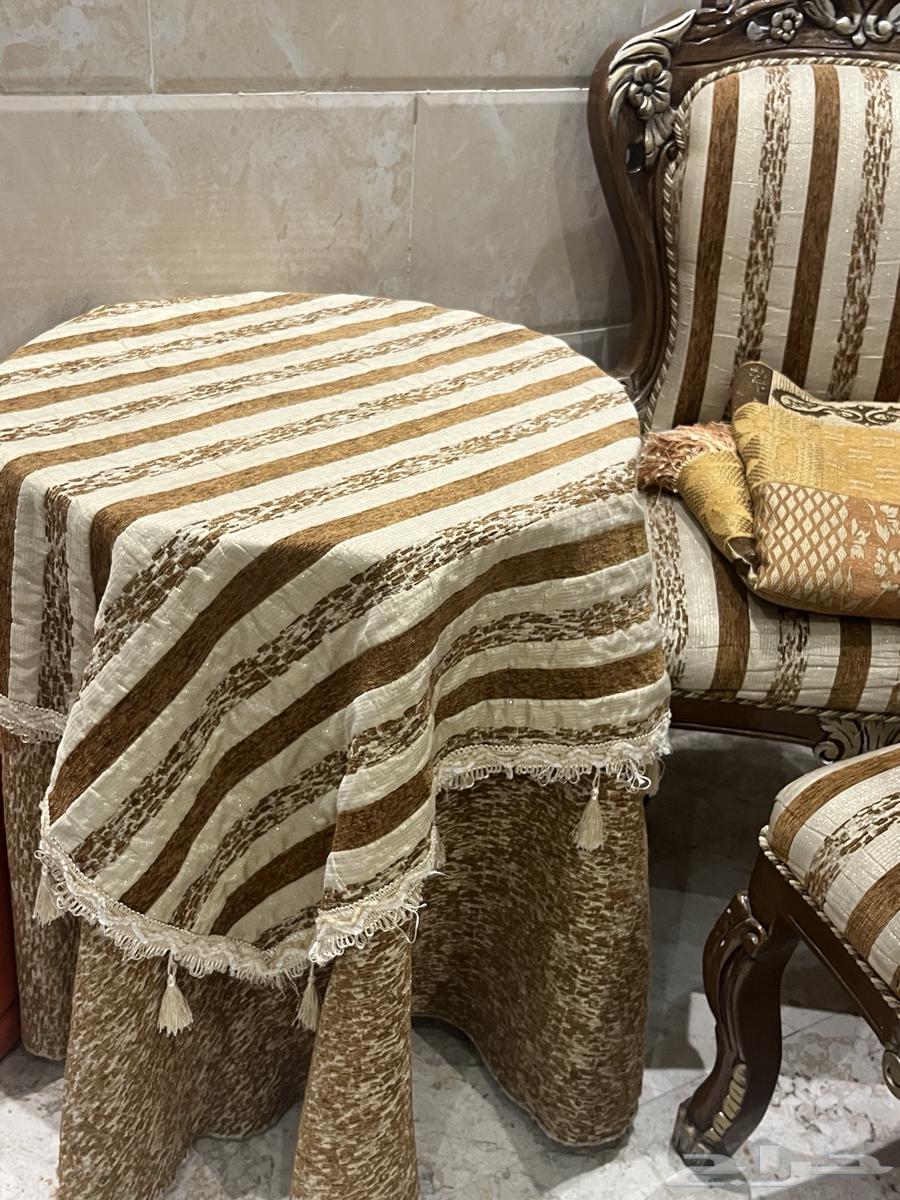 كرسيين وطاولة مدخل64533790154755114